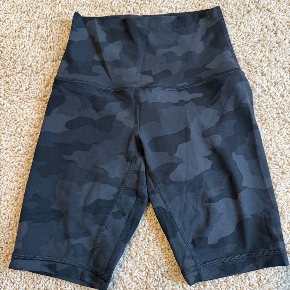 Lululemon Athletica Black Camo Bike Shorts